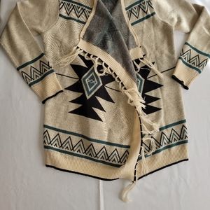 Women's Sz. M Open Fringed Cardigan